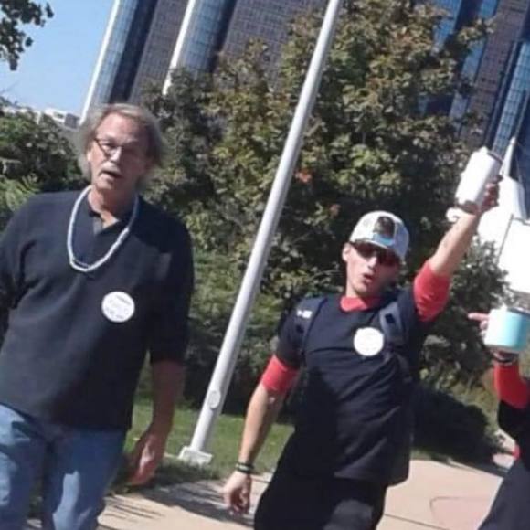 Meet your Posher, Robert - Picture 1 of 1